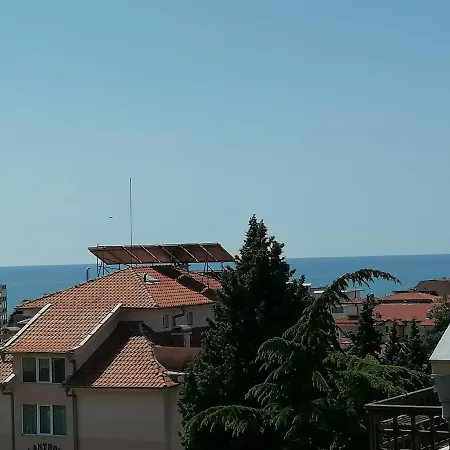 בית הארחה Vila Nami *