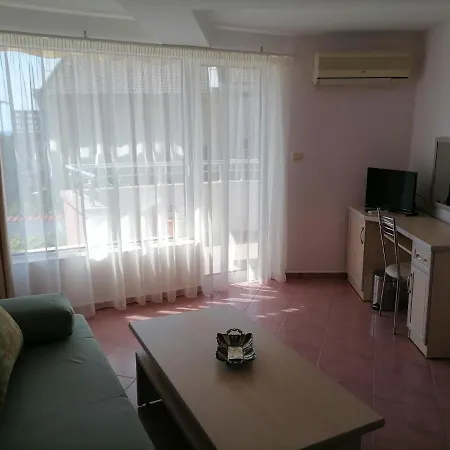 بيت ضيافة Vila Nami *