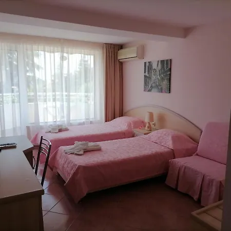 بيت ضيافة Vila Nami
