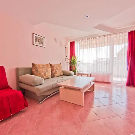 بيت ضيافة Vila Nami *